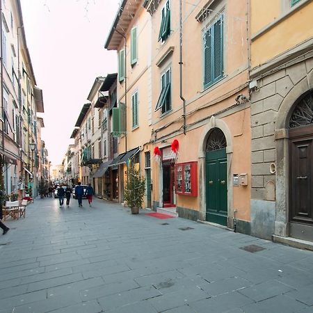 Bonnes Vacances A Pietrasanta Bagian luar foto